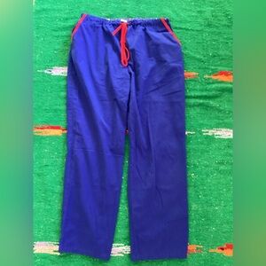 NFL NY Giants drawstring scrubs -SZ XL
WAIST 15”
Inseam 29”
Pockets